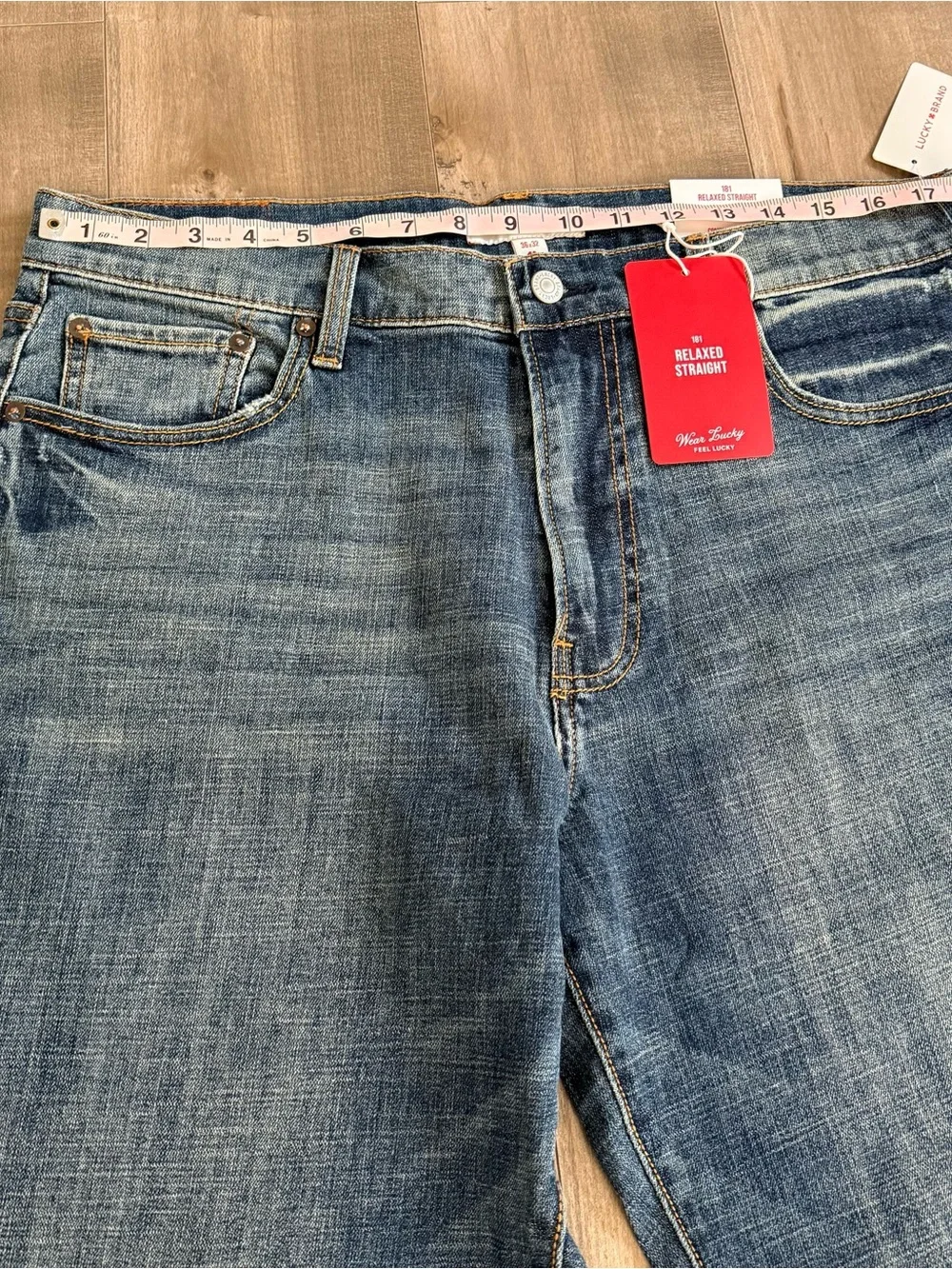 NEW Lucky Brand Relaxed Straight Jeans Denim 36 x 32 181 Comfort Stretch Vintage